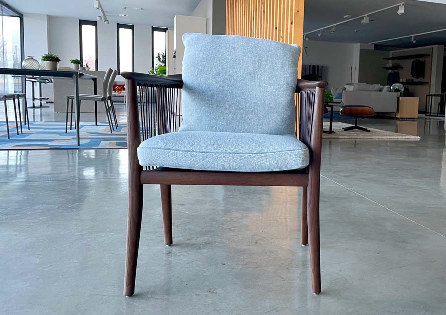 Poltrona Frau, Viola